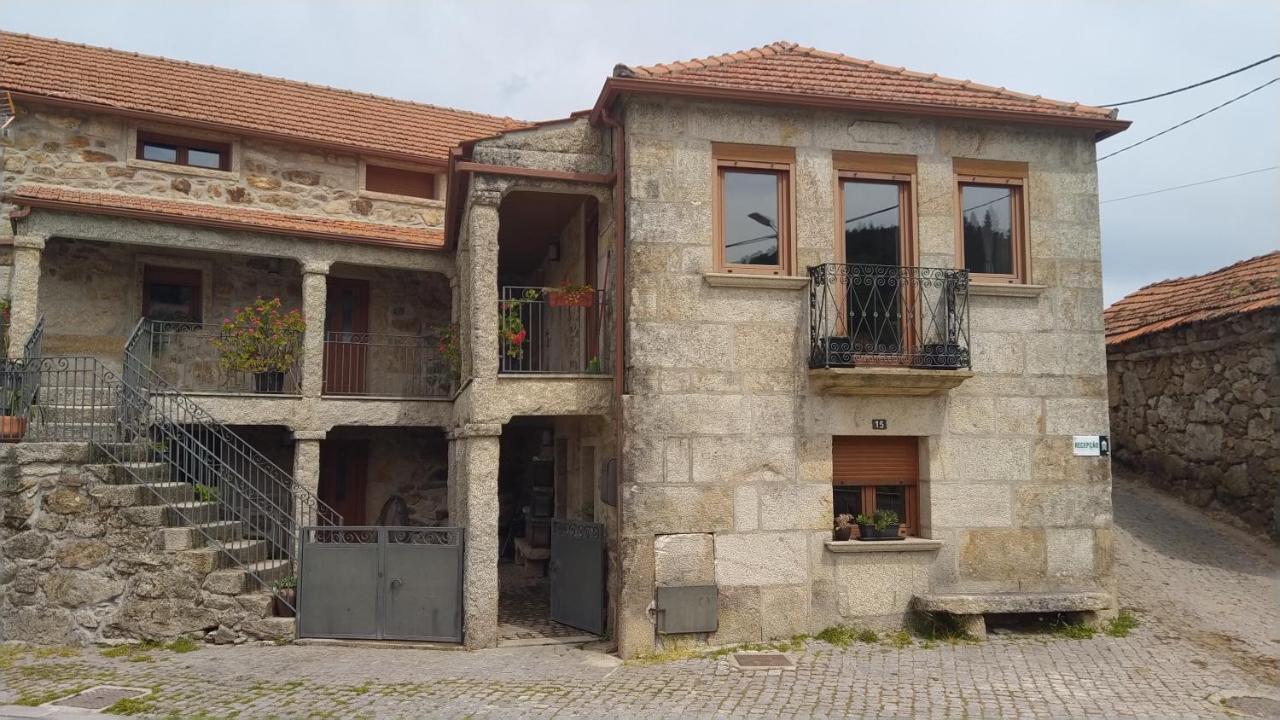 Villa Casa Albelo Do Geres Montalegre Exterior foto